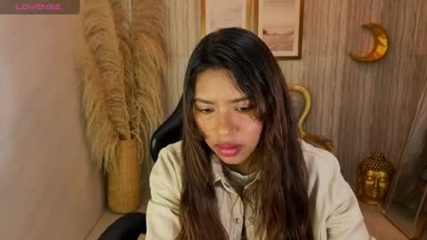 Snapshot of lisa_s1 chatting on 07-16-26, 08:37 Liz online show from 07-16-26, 08:37