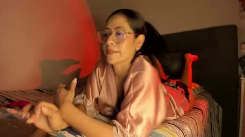 Snapshot of lisa_t08 chatting on 10-10-25, 03:05 Lisa Thompson online show from 10-10-25, 03:05