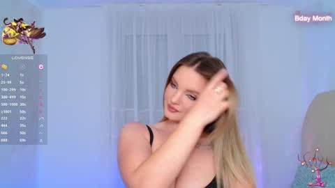 Snapshot of lisa_tease chatting on 10-12-25, 12:09 Lisa online show from 10-12-25, 12:09