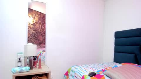 lisa white  online show from 02-11-25, 09:25