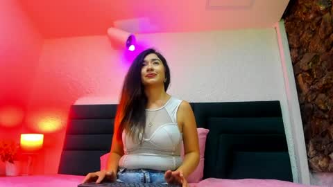 lisa white  online show from 03-29-26, 03:39