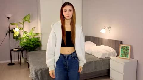 Snapshot of lisaajimenez chatting on 12-19-25, 05:42 Anna online show from 12-19-25, 05:42