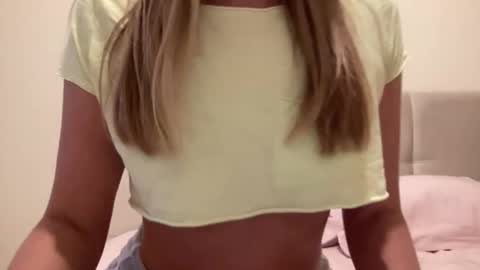 Lisa online show from 01-17-25, 01:35