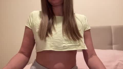 Lisa online show from 02-13-25, 04:28