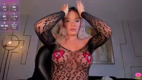 Snapshot of lisaflowersx chatting on 06-19-26, 09:57 Lisa Flowers online show from 06-19-26, 09:57