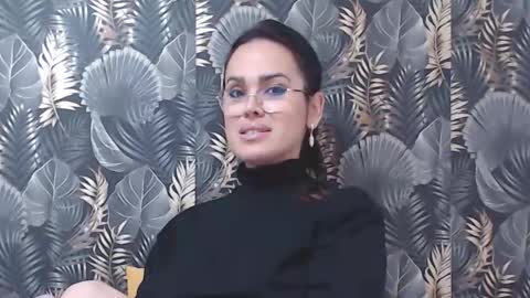 Snapshot of lisagrand chatting on 11-02-25, 05:37 Lisa Grand online show from 11-02-25, 05:37