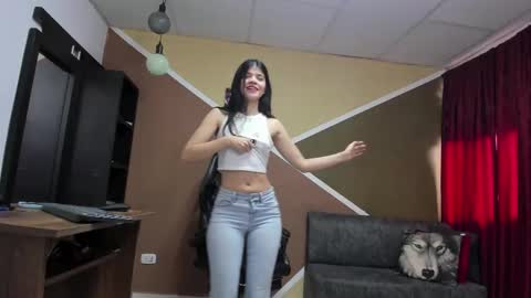 Snapshot of lisagray_1 chatting on 10-02-25, 07:43 Lisa Gray Independent Model online show from 10-02-25, 07:43