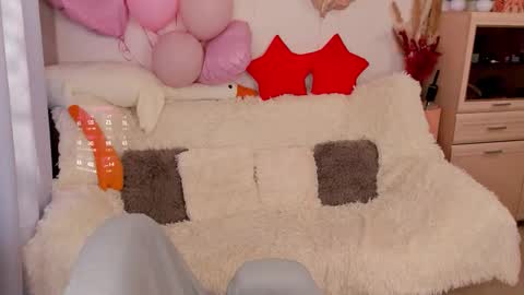 Snapshot of lisamooore chatting on 02-18-26, 05:47 Lisa Moore online show from 02-18-26, 05:47