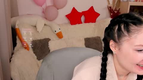 Snapshot of lisamooore chatting on 02-24-26, 03:43 Lisa Moore online show from 02-24-26, 03:43