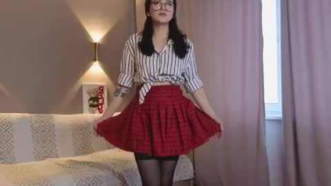 Kira online show from 04-03-26, 06:11