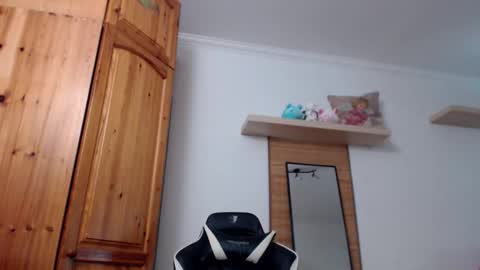 Lisaskybaby online show from 02-26-26, 08:46