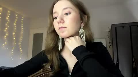 lisasmall online show from 06-12-26, 06:29