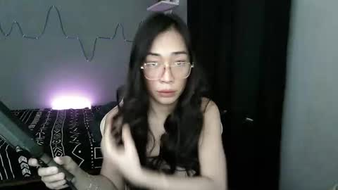 Xinli Su online show from 02-03-26, 06:22