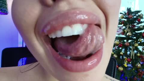 Snapshot of lisbet_21x chatting on 12-05-24, 06:55 Lisbet online show from 12-05-24, 06:55