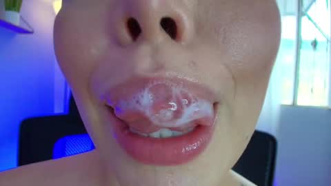 Snapshot of lisbet_21x chatting on 02-12-25, 08:18 Lisbet online show from 02-12-25, 08:18