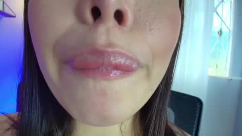 Snapshot of lisbet_21x chatting on 02-22-25, 05:35 Lisbet online show from 02-22-25, 05:35