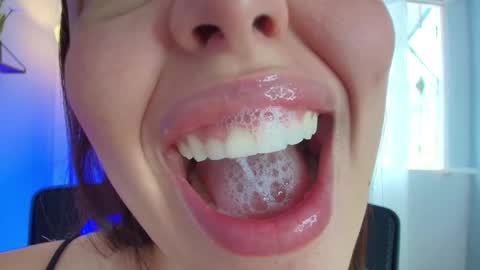 Snapshot of lisbet_21x chatting on 03-10-25, 07:18 Lisbet online show from 03-10-25, 07:18