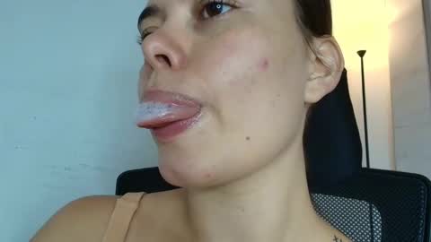 Snapshot of lisbet_21x chatting on 09-29-25, 11:20 Lisbet online show from 09-29-25, 11:20