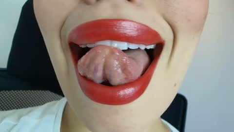 Snapshot of lisbet_21x chatting on 10-09-25, 12:52 Lisbet online show from 10-09-25, 12:52