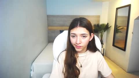 Liseth Fox online show from 12-12-24, 07:04