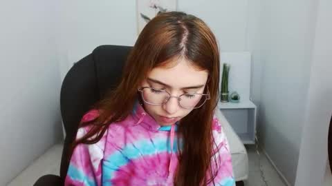 Liseth Fox online show from 02-17-25, 12:48