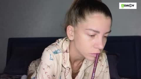 Kris Maks online show from 09-16-25, 03:51