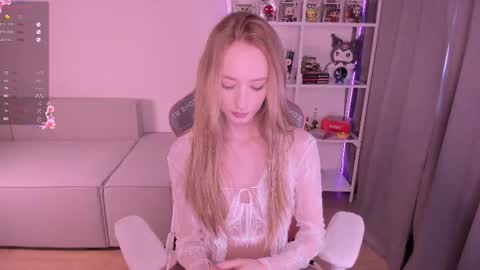 lissa online show from 10-06-25, 01:52