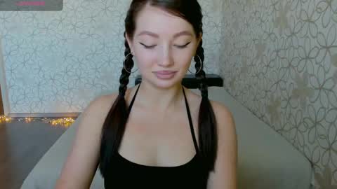lissa_cristal_ online show from 05-25-26, 09:59