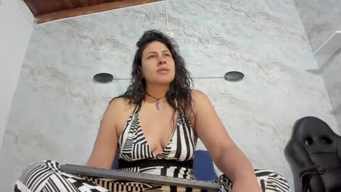 Lisa online show from 01-21-25, 02:54