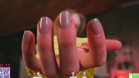 your Liza again. Next stream Dec. 1  at 2 or 3  GMT online show from 12-21-25, 06:31