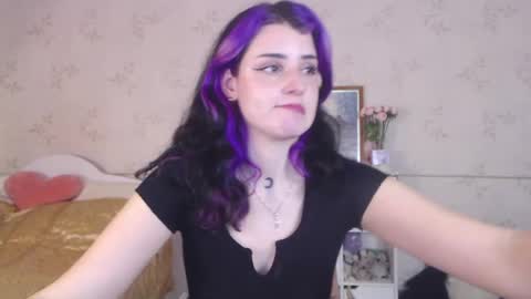 Alice Dont forget to thumbs up its very important  online show from 05-15-26, 01:18