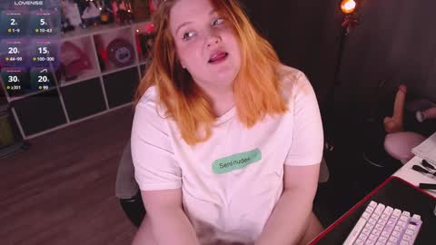 Snapshot of lissamuff chatting on 01-06-25, 08:50 Lissa online show from 01-06-25, 08:50