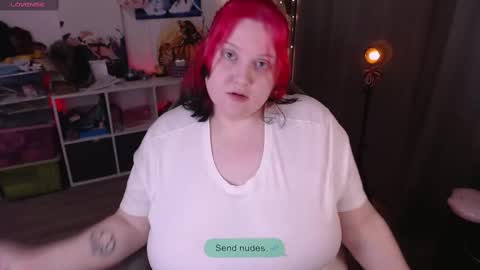 Snapshot of lissamuff chatting on 02-26-25, 07:31 Lissa online show from 02-26-25, 07:31