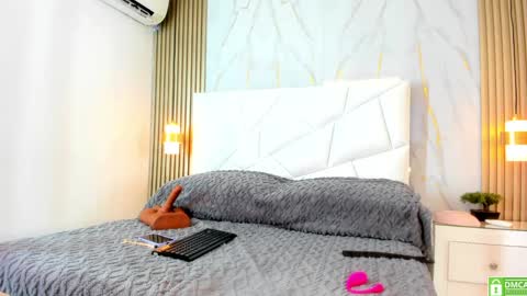 Snapshot of lissetlong69 chatting on 01-23-25, 06:06 Lisseth Long online show from 01-23-25, 06:06