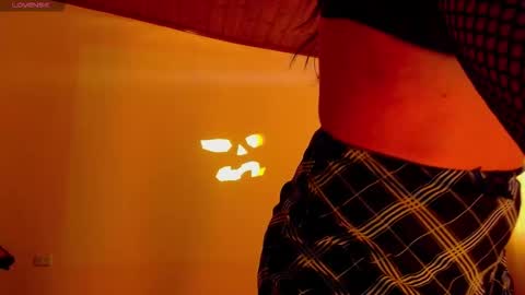 Liss online show from 10-20-25, 04:07