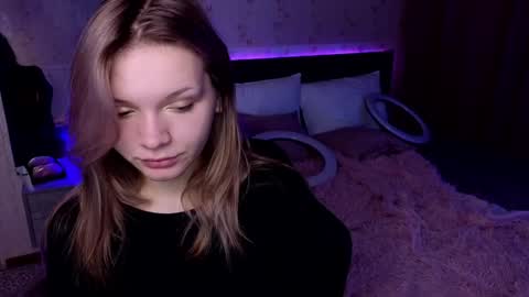 Snapshot of litabrom chatting on 12-18-24, 01:15 Lena online show from 12-18-24, 01:15