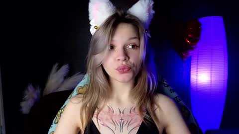 Snapshot of litabrom chatting on 03-05-25, 01:42 Lena online show from 03-05-25, 01:42