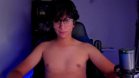 Snapshot of literateboy chatting on 07-21-26, 01:41 Literateboy online show from 07-21-26, 01:41