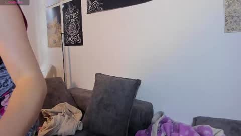 Snapshot of little__ammy chatting on 06-29-26, 10:21 little__ammy online show from 06-29-26, 10:21