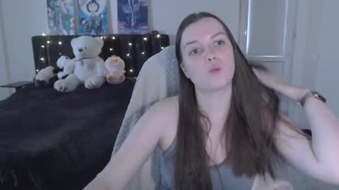 Snapshot of little__flowers chatting on 09-23-25, 08:50 little__flowers online show from 09-23-25, 08:50