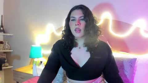 Snapshot of little_alli chatting on 11-06-25, 01:06 L I T T L E A L L I online show from 11-06-25, 01:06