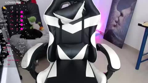 Amelie  online show from 02-19-26, 01:23