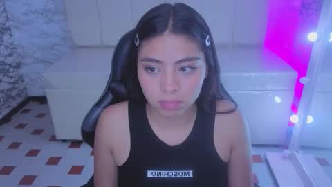 Snapshot of little_angelina_v chatting on 11-18-25, 03:16 Hi Stream 800am to 200pm online show from 11-18-25, 03:16