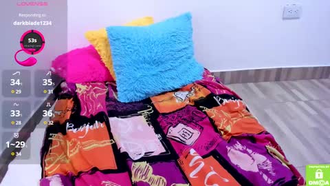 Snapshot of little_angely chatting on 12-16-24, 12:16 Angely online show from 12-16-24, 12:16