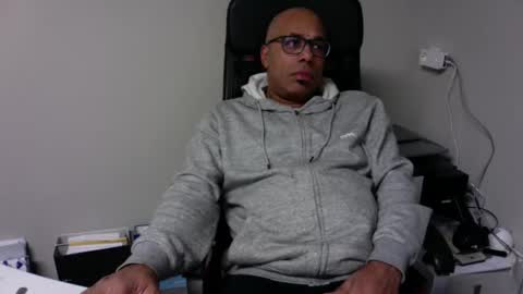 Snapshot of little_buddha chatting on 12-15-24, 07:31 Pure Black Power online show from 12-15-24, 07:31