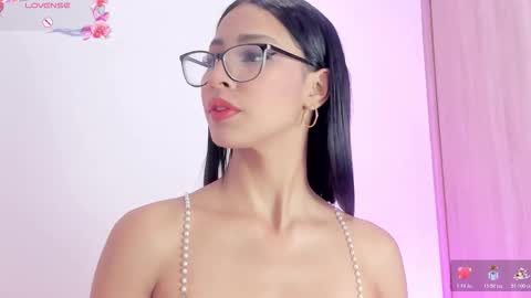    online show from 11-25-25, 11:21