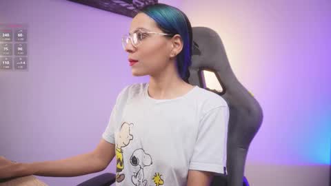 Snapshot of little_eli chatting on 02-18-26, 07:10 Help me reach 100 likes online show from 02-18-26, 07:10