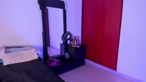 Snapshot of little_kayla_ chatting on 12-07-24, 02:42 kayla Instagram kayla 71082 online show from 12-07-24, 02:42