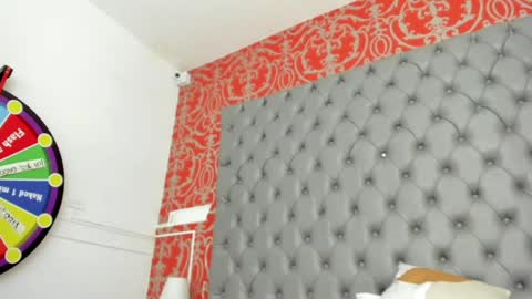 Snapshot of little_lilith_apple chatting on 02-03-25, 01:09 little_lilith_apple online show from 02-03-25, 01:09