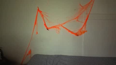 Snapshot of little_lilith_apple chatting on 11-01-25, 05:48 little_lilith_apple online show from 11-01-25, 05:48